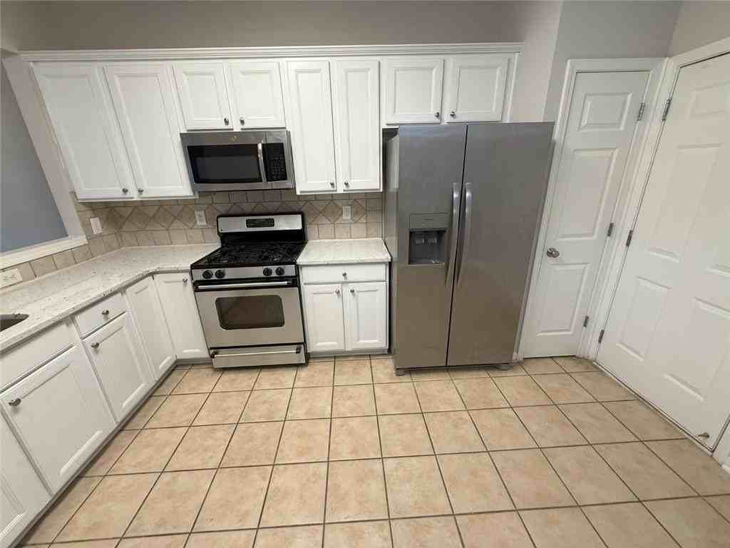 13340 Marrywood Ct - Photo 3 of 30