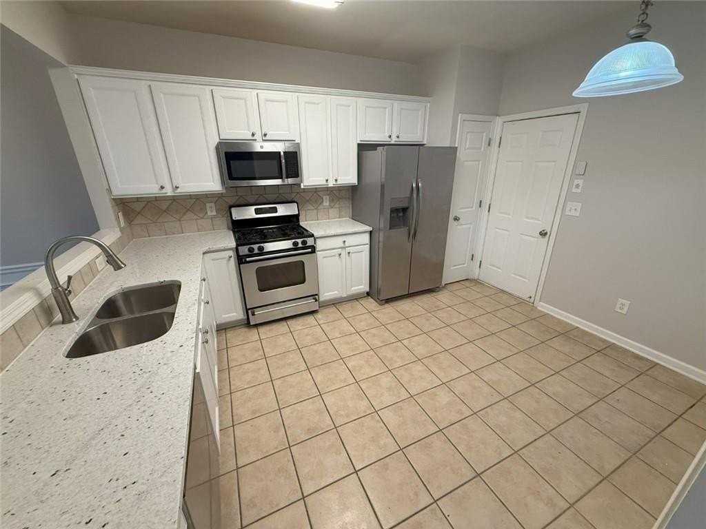 13340 Marrywood Ct - Photo 5 of 30