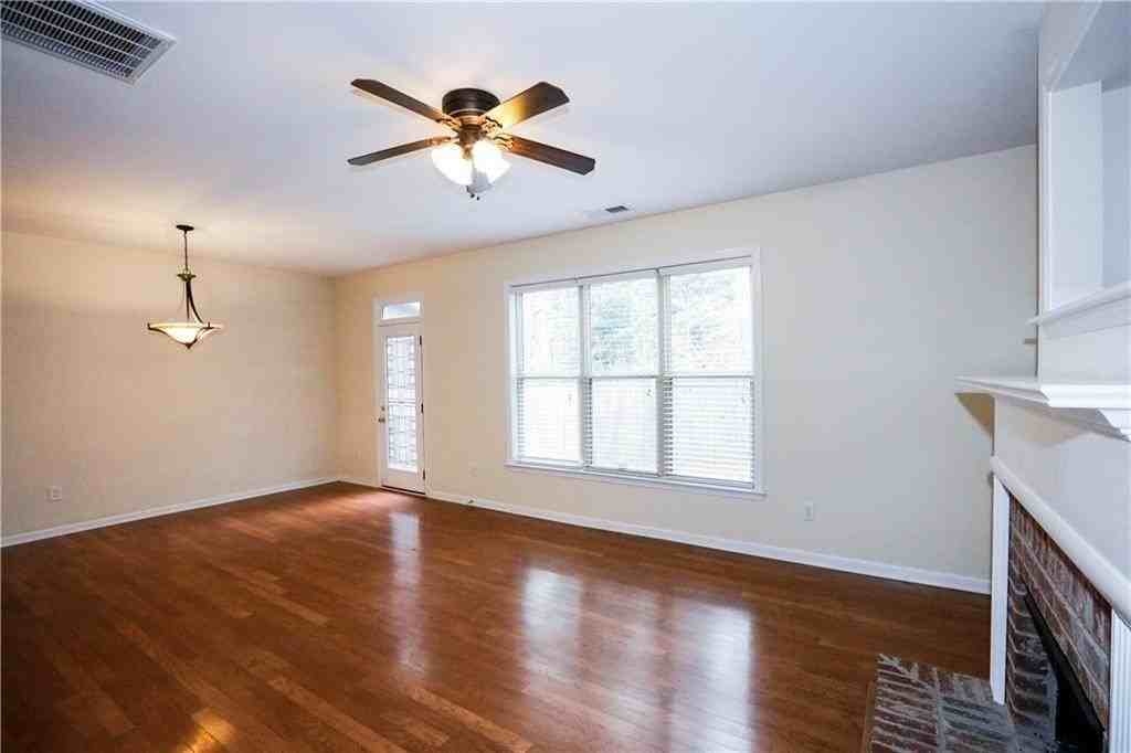 1187 Kendrew Pass - Photo 6 of 27