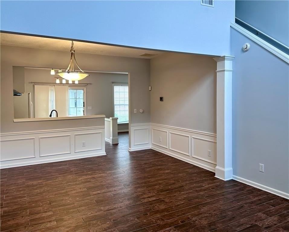 6004 Falling Water Ct - Photo 3 of 22