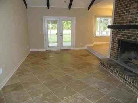 2366 Fairview Rd Se - Photo 5 of 17