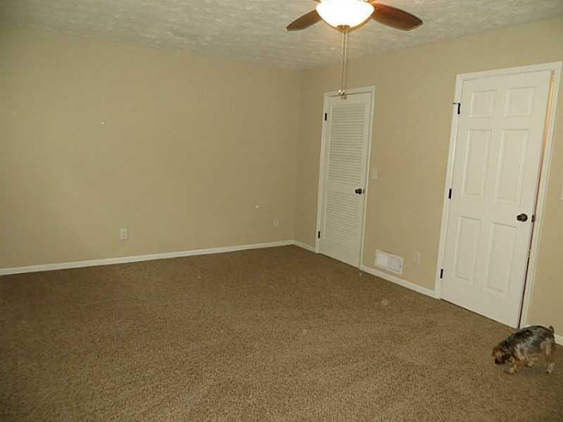 2366 Fairview Rd Se - Photo 7 of 17