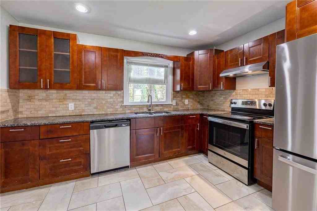 2945 Belvedere Ln - Photo 7 of 23