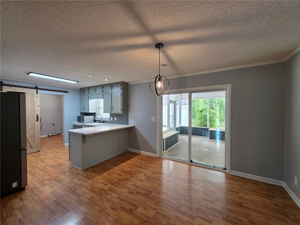 102 Park Place Dr - Photo 5 of 16