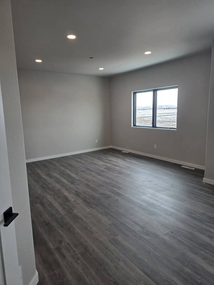 Paradise Valley Townhomes & Apartments - Photo 6 of 9