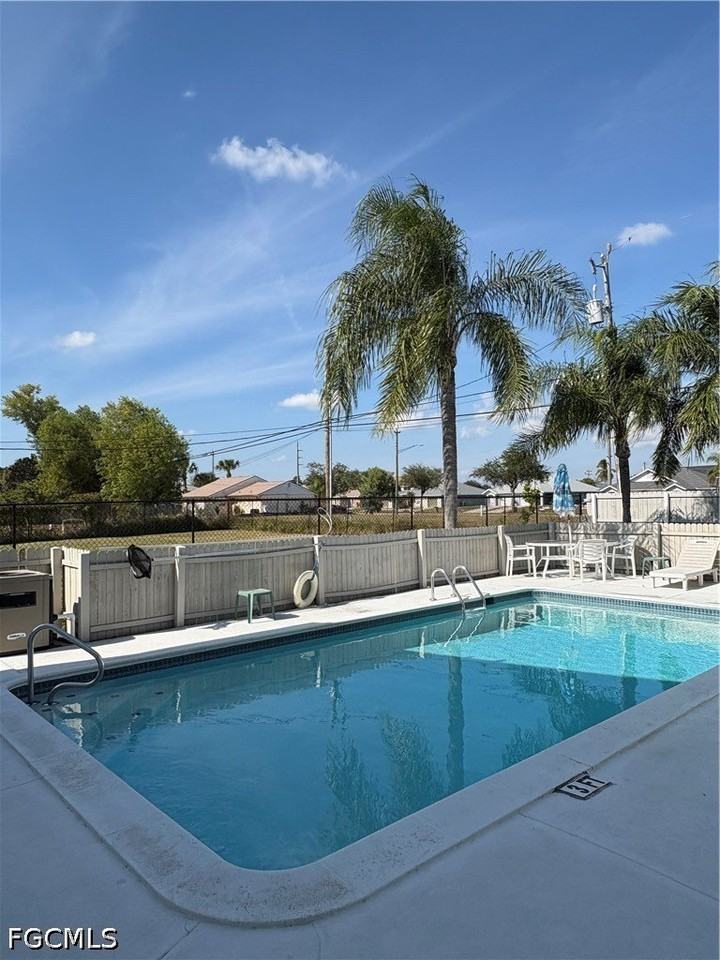 1005 Sw 48th Ter #8 - Photo 3 of 31