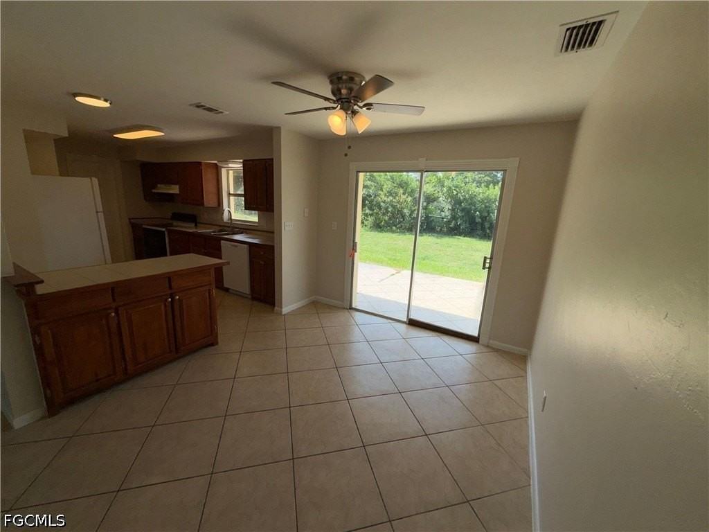 1101 Leeland Heights Blvd E - Photo 3 of 19