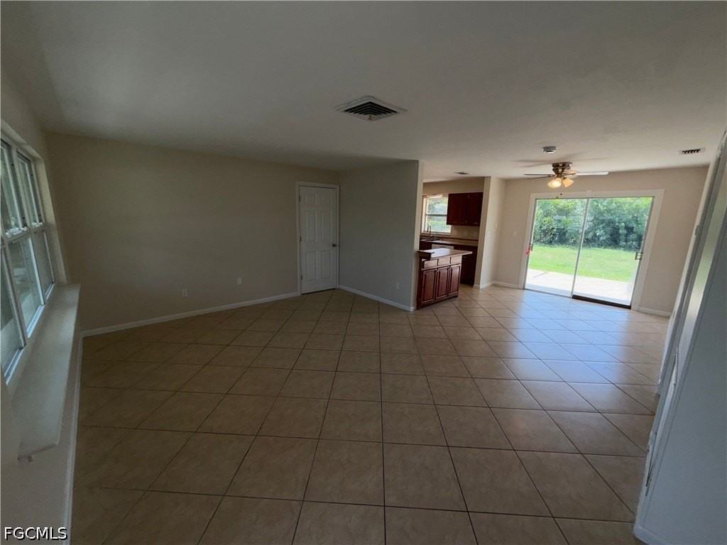 1101 Leeland Heights Blvd E - Photo 4 of 19