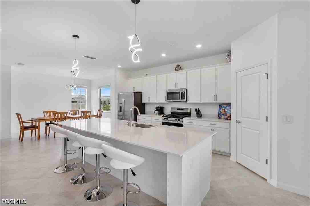 15170 Bluffton Ln #1821 - Photo 5 of 42