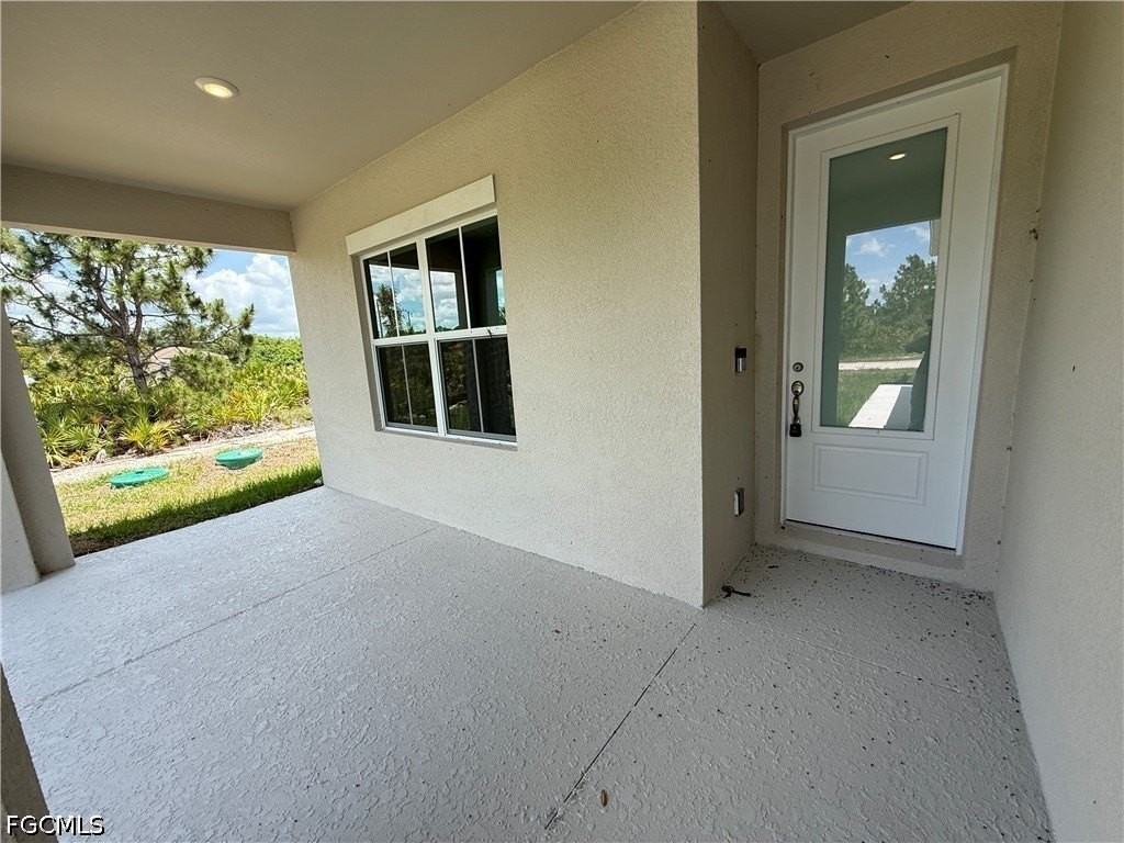 4626 Ida Ave N - Photo 4 of 31