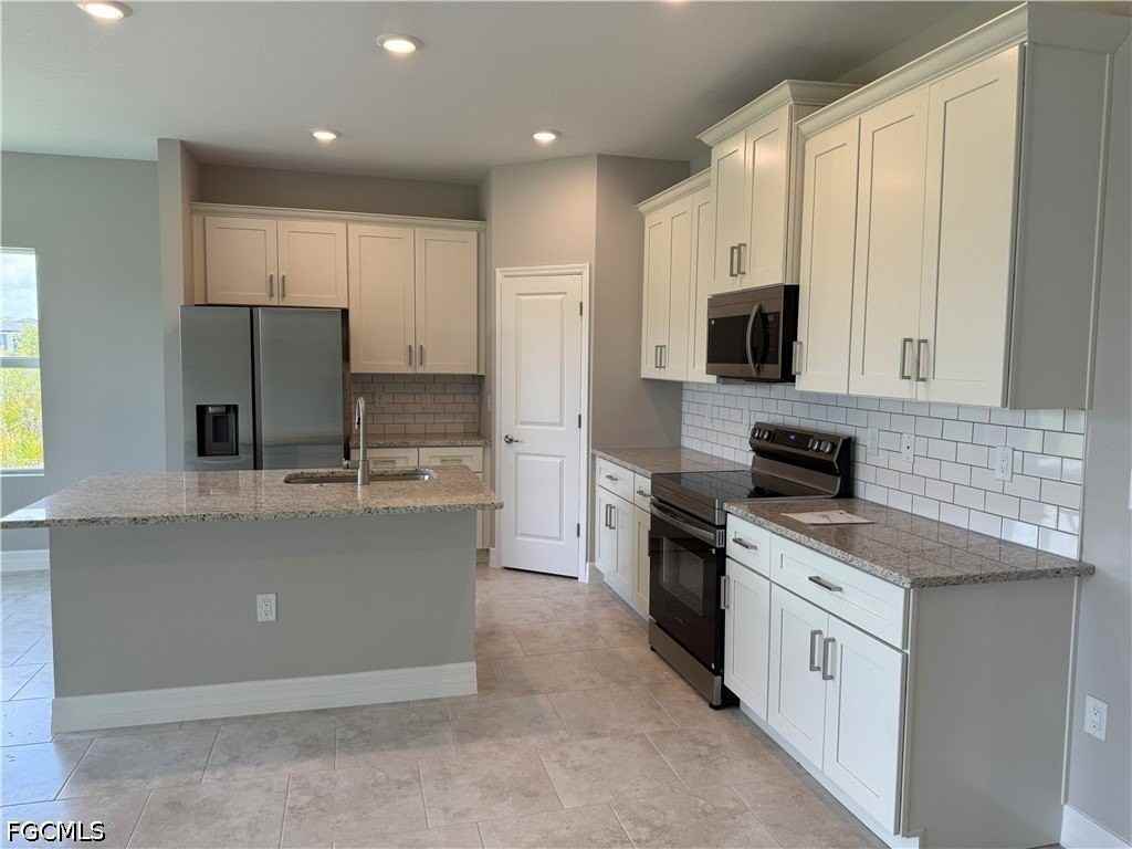 4626 Ida Ave N - Photo 7 of 31