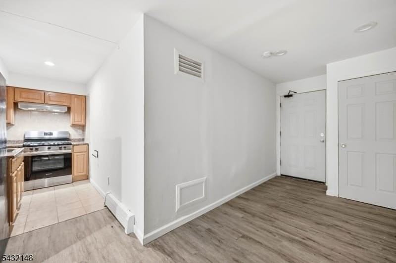89 Ferry St #2 - Photo 3 of 16