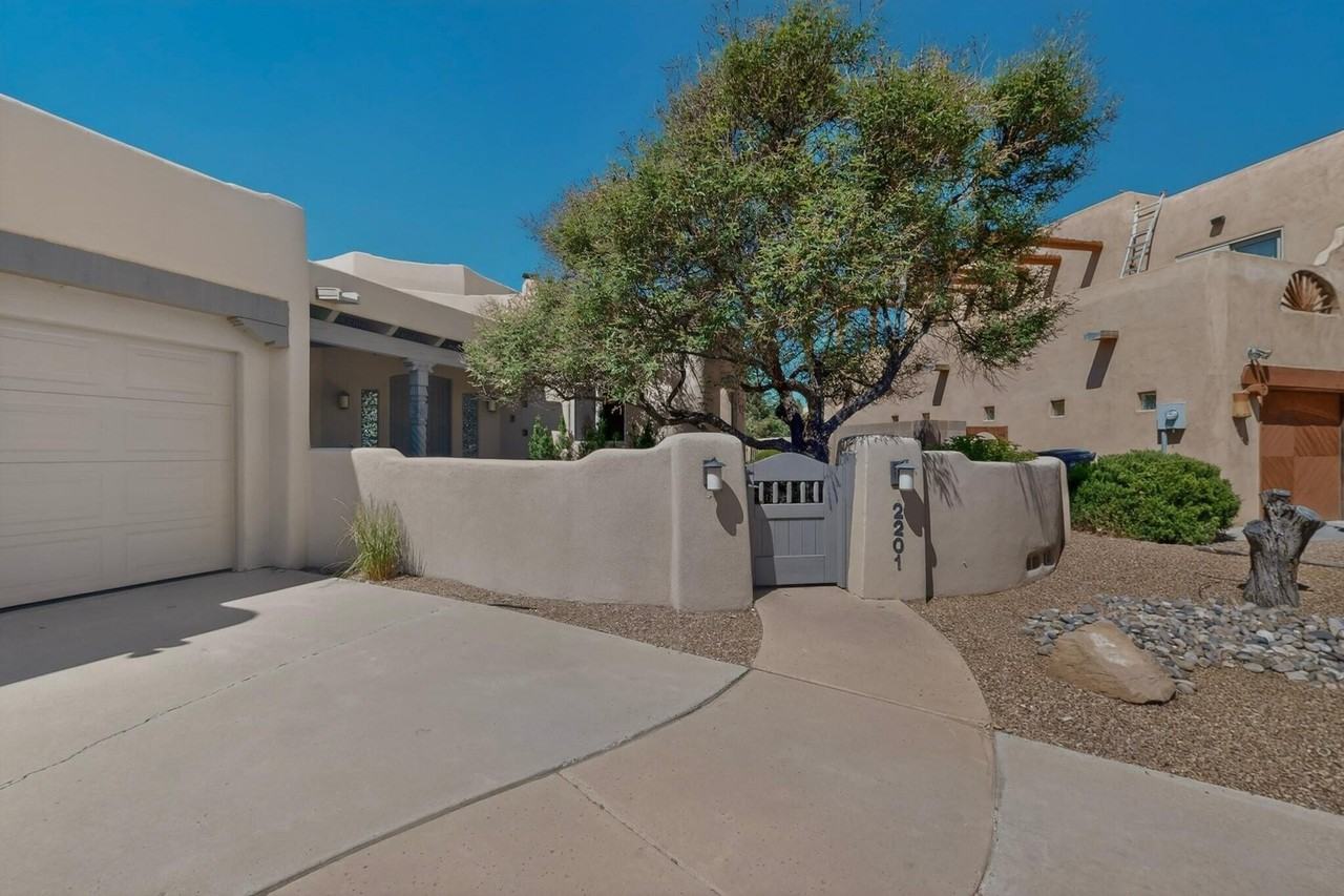2201 Rozinante Ct Nw - Photo 3 of 50