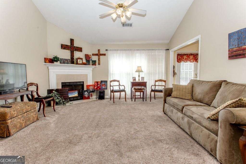 6229 Huckleberry Rdg - Photo 2 of 17