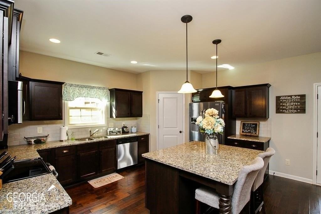 345 Cliffhaven Cir - Photo 5 of 20