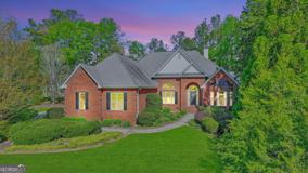140 Lake Park Ct - Photo 1 of 1