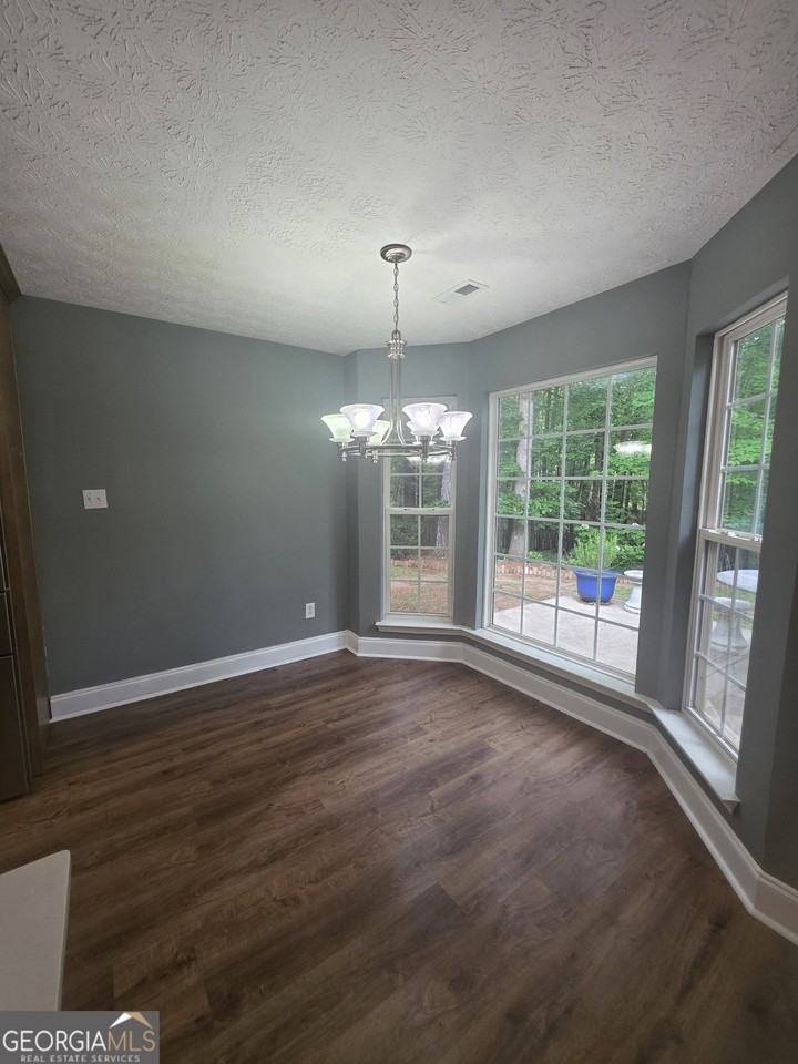 135 Kingsbrooke Cir - Photo 4 of 18