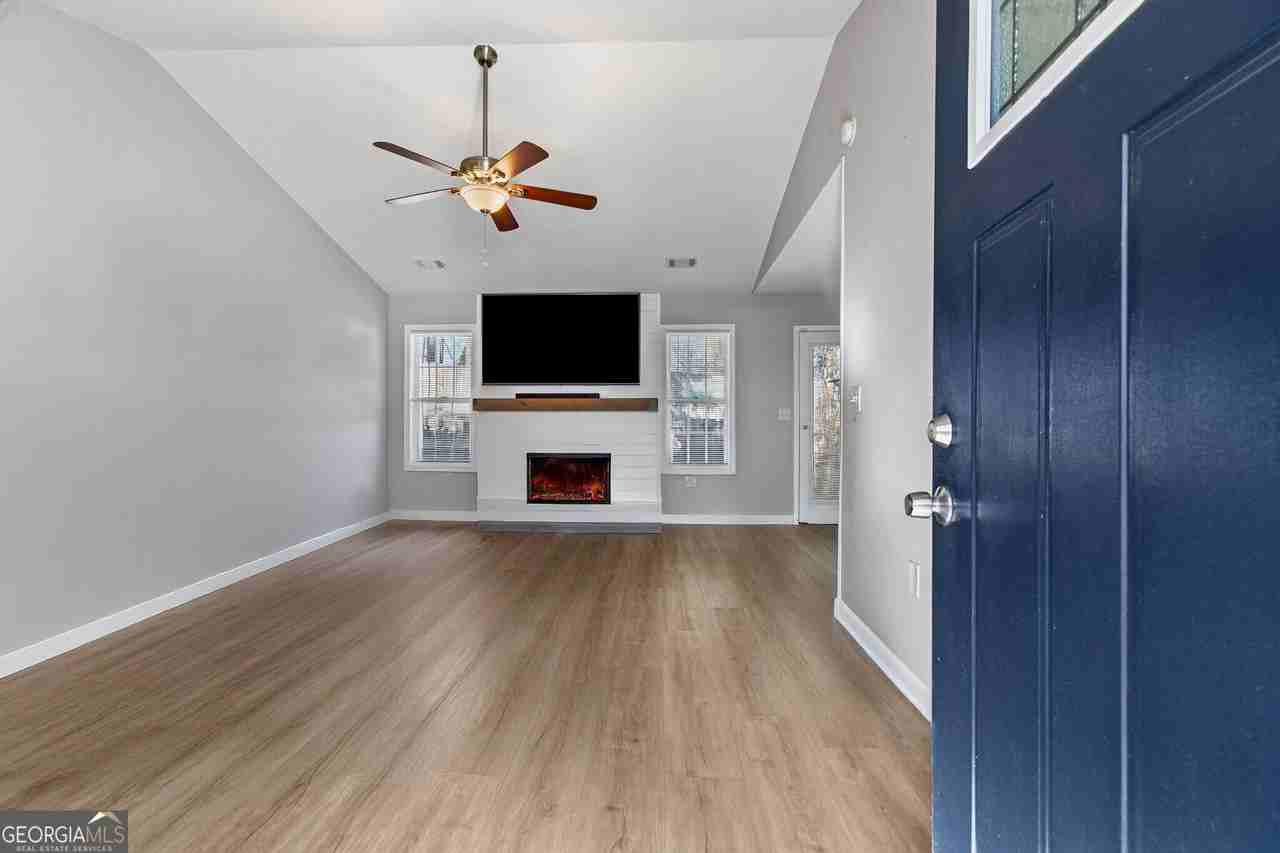 5720 Crow Dr - Photo 4 of 24