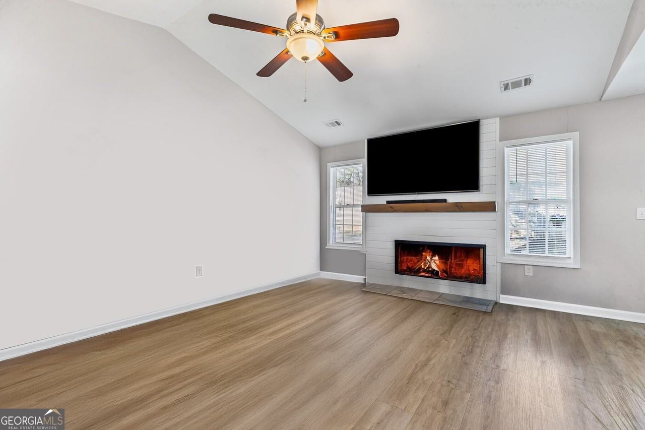 5720 Crow Dr - Photo 5 of 24