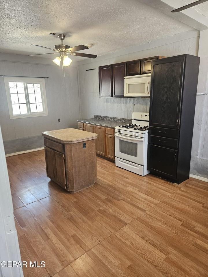 14565 Hendrik Dr #B - Photo 7 of 16