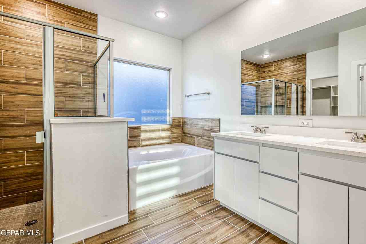 903 Dewsbury Way - Photo 6 of 50