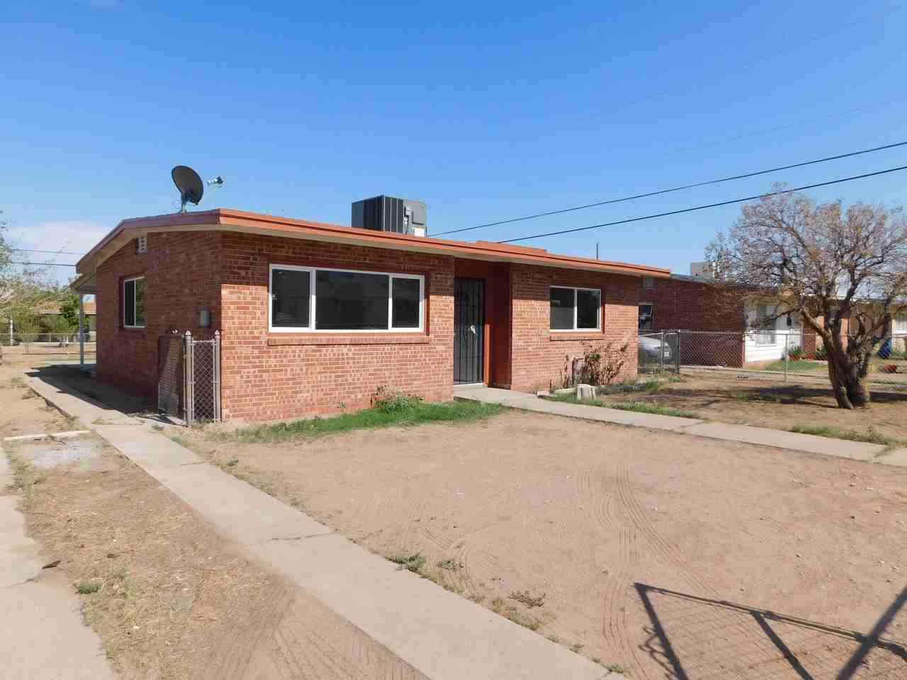 8308 Capitan Cir - Photo 4 of 24