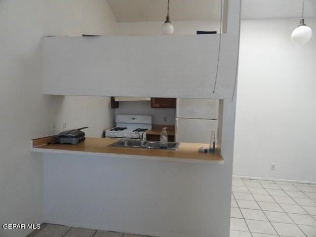 606 White Cliffs Dr #A - Photo 2 of 9