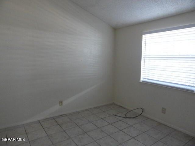 606 White Cliffs Dr #A - Photo 5 of 9
