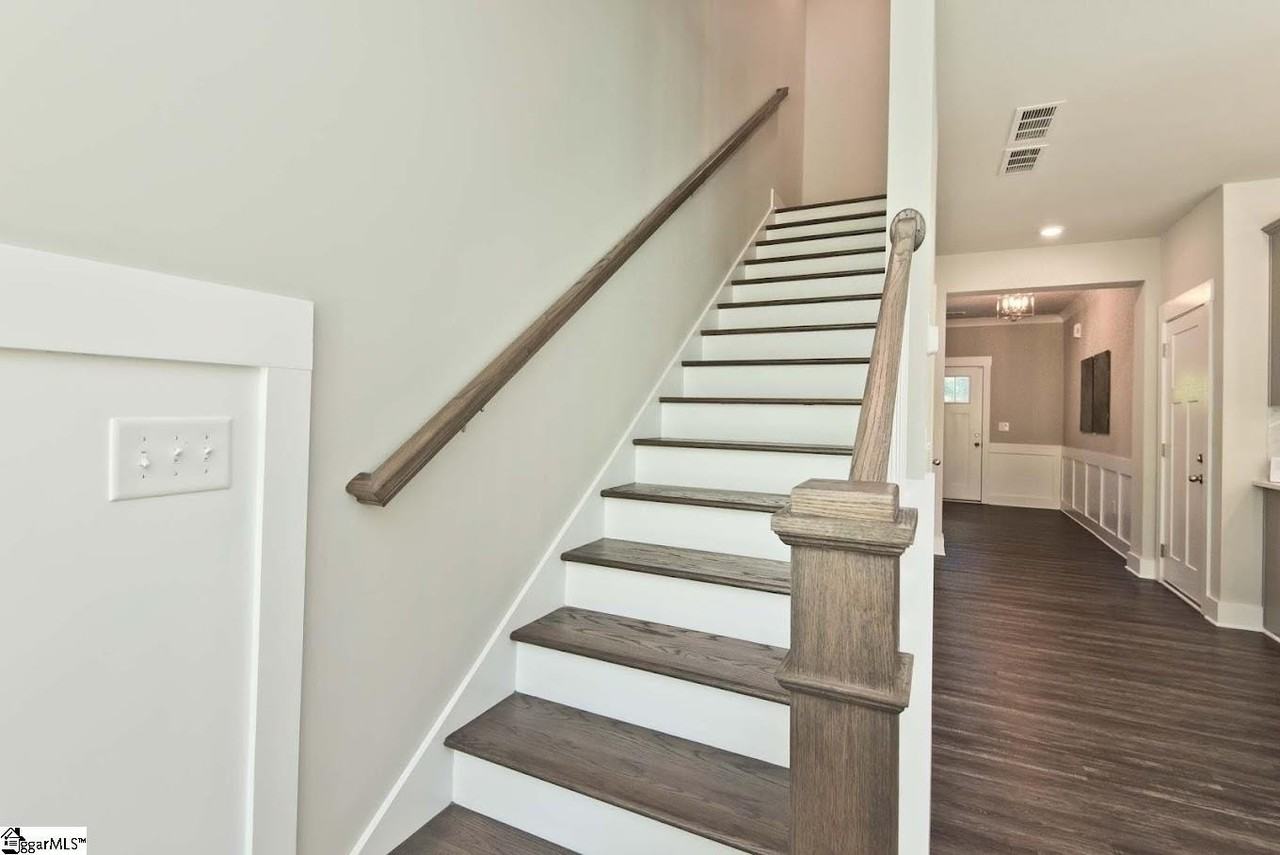 100 Evergrace Way - Photo 3 of 15