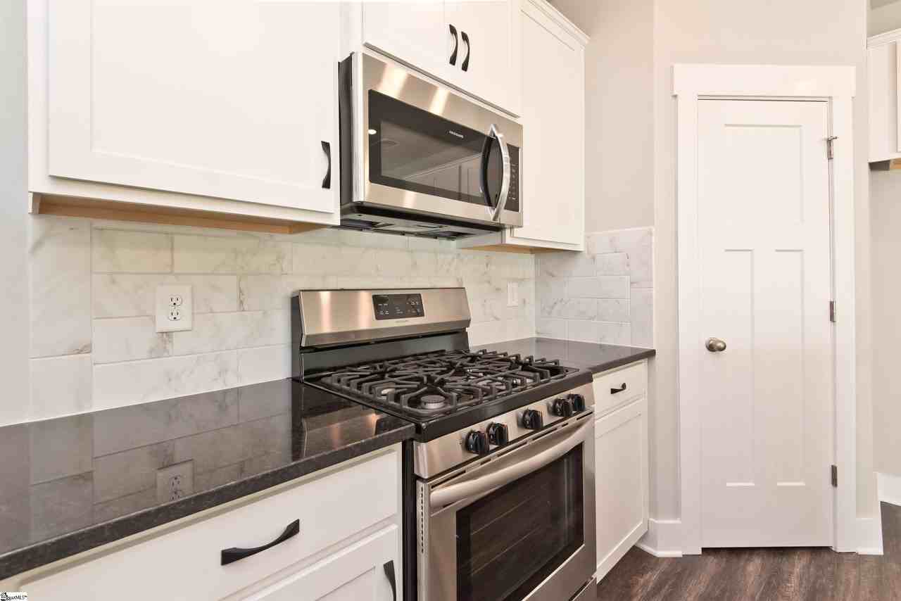 100 Evergrace Way - Photo 7 of 15