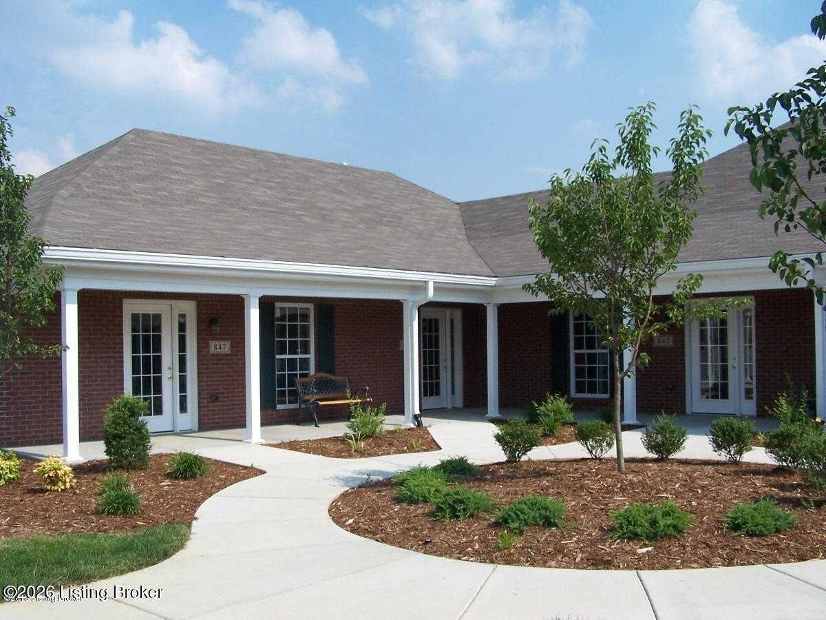 829 Garden Pointe Dr - Photo 2 of 19