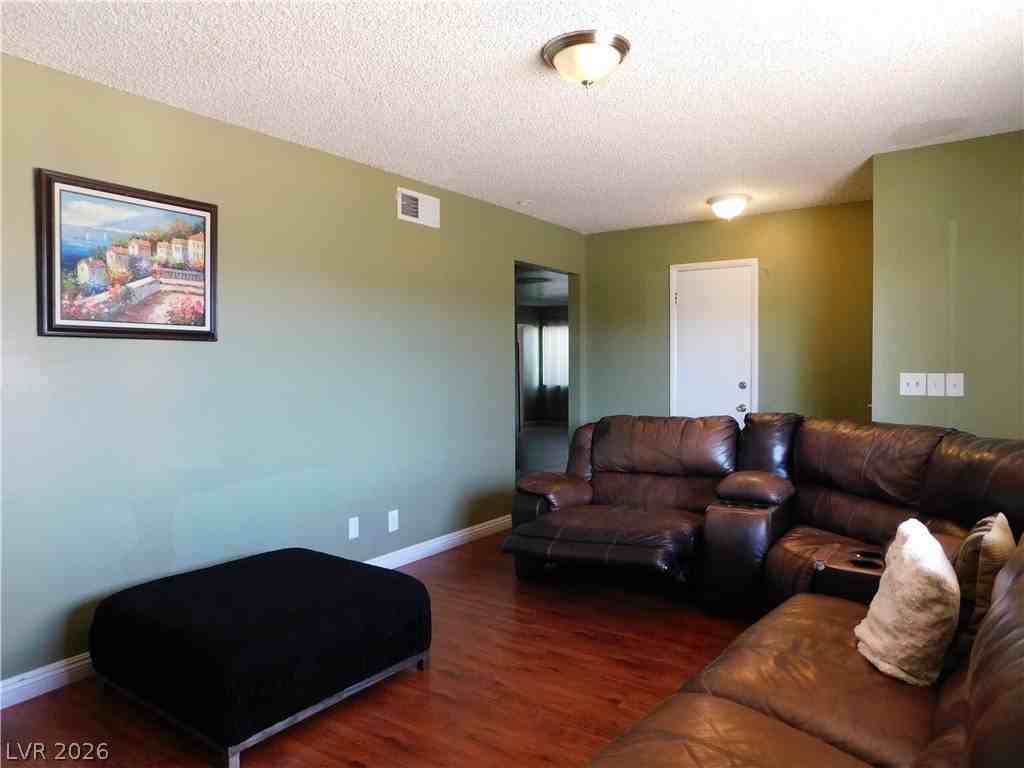 7006 Westpark Ct - Photo 5 of 29
