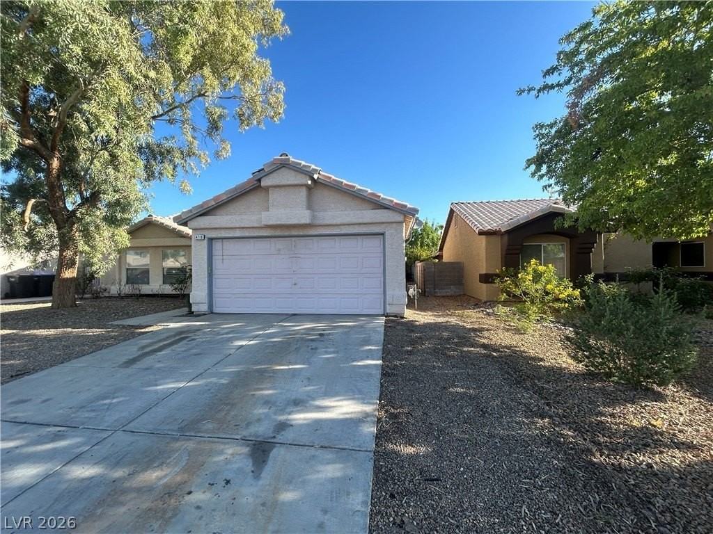 4718 Checker Way - Photo 2 of 28