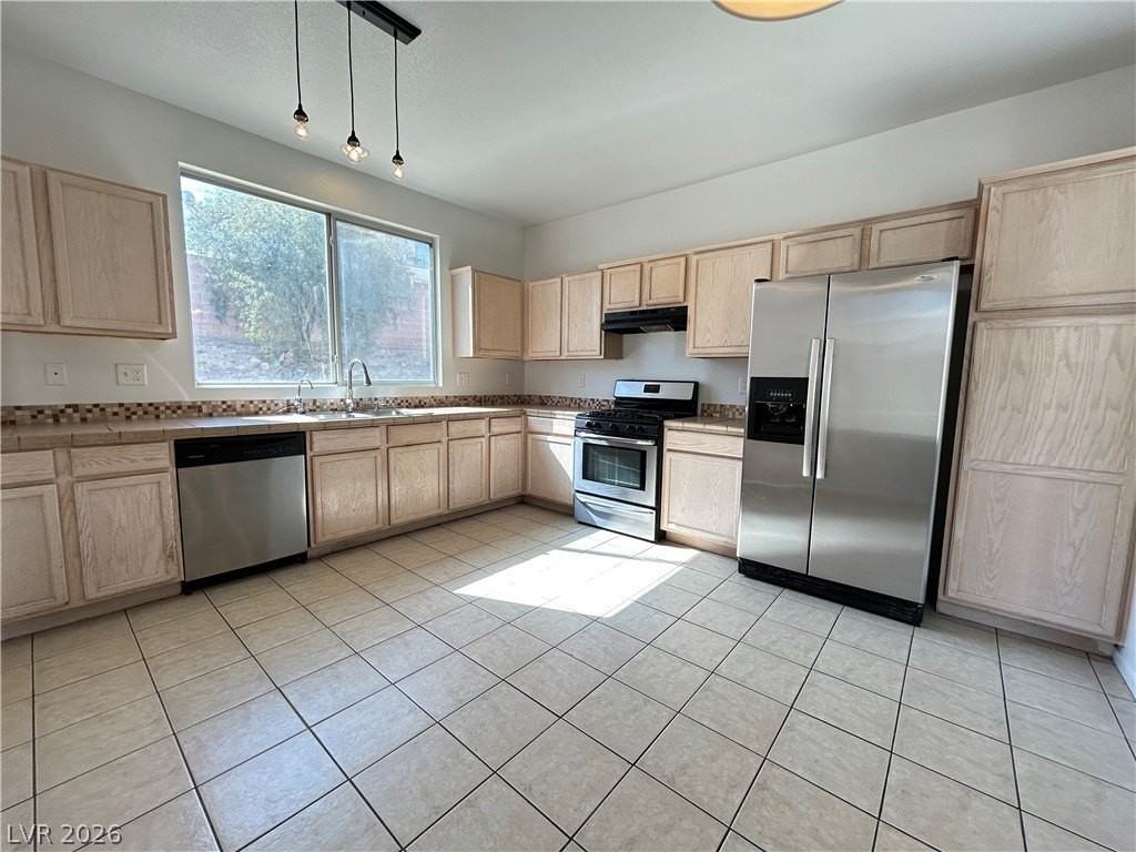 2685 Park Creek Ln - Photo 5 of 15