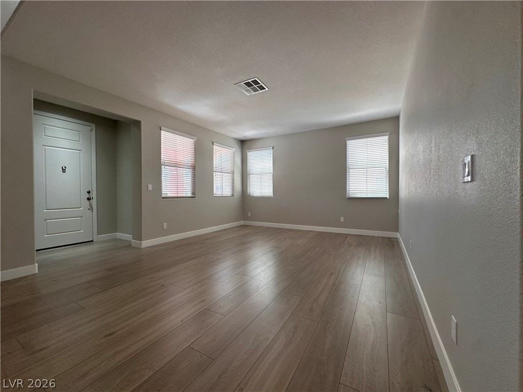 6631 April Bend Ct - Photo 4 of 49