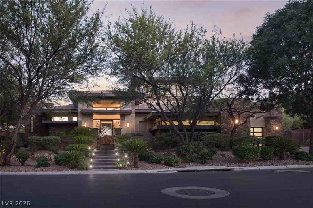 17 Soaring Bird Ct - Photo 2 of 38