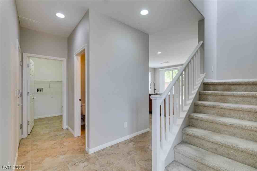 284 Trailing Putt Way - Photo 4 of 50