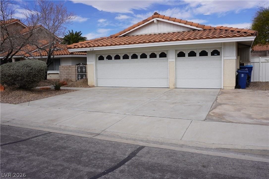 8328 Del Rey Ave - Photo 2 of 38