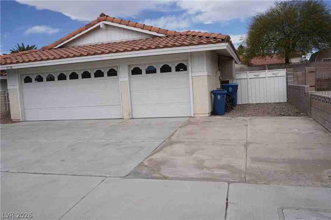 8328 Del Rey Ave - Photo 6 of 38
