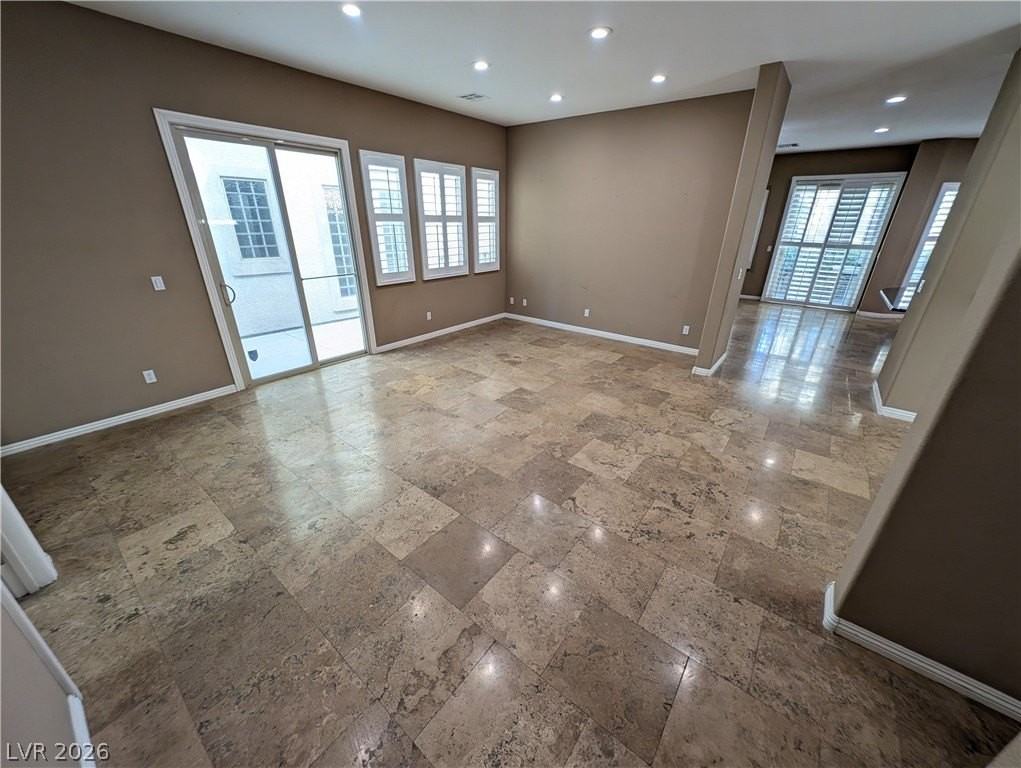 9209 Worsley Park Pl - Photo 4 of 31