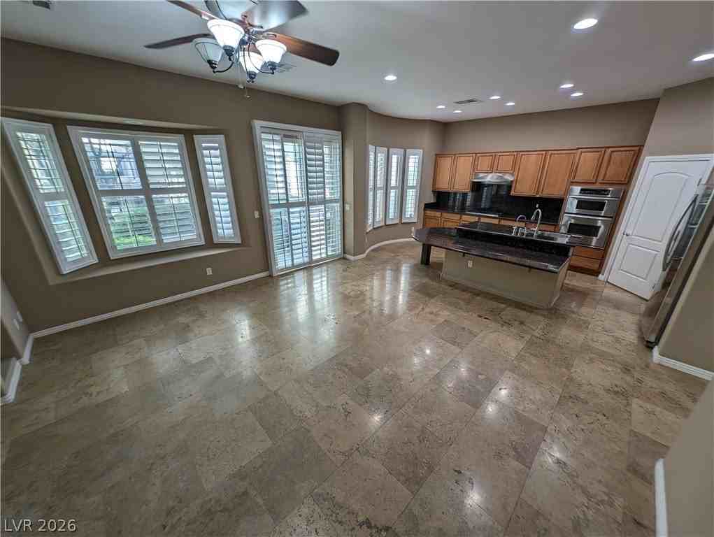 9209 Worsley Park Pl - Photo 6 of 31