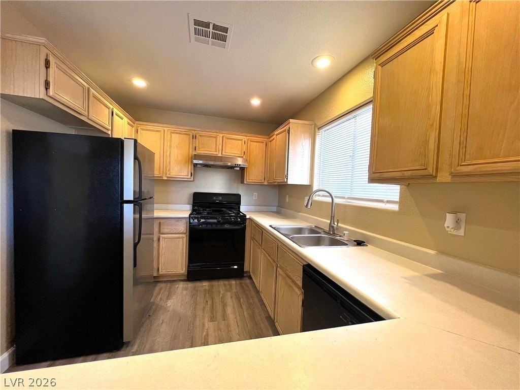 5555 Leaning Oak Ave - Photo 7 of 36