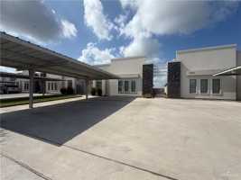 featured image of 2022 Summerland Ln #1
