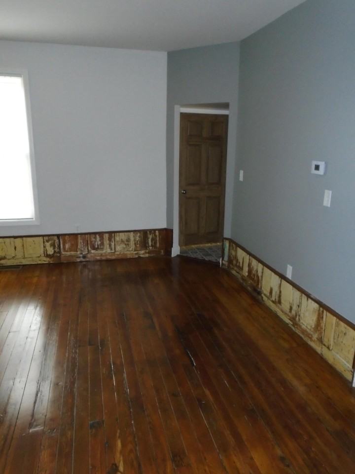 253 Custer St - Photo 2 of 18