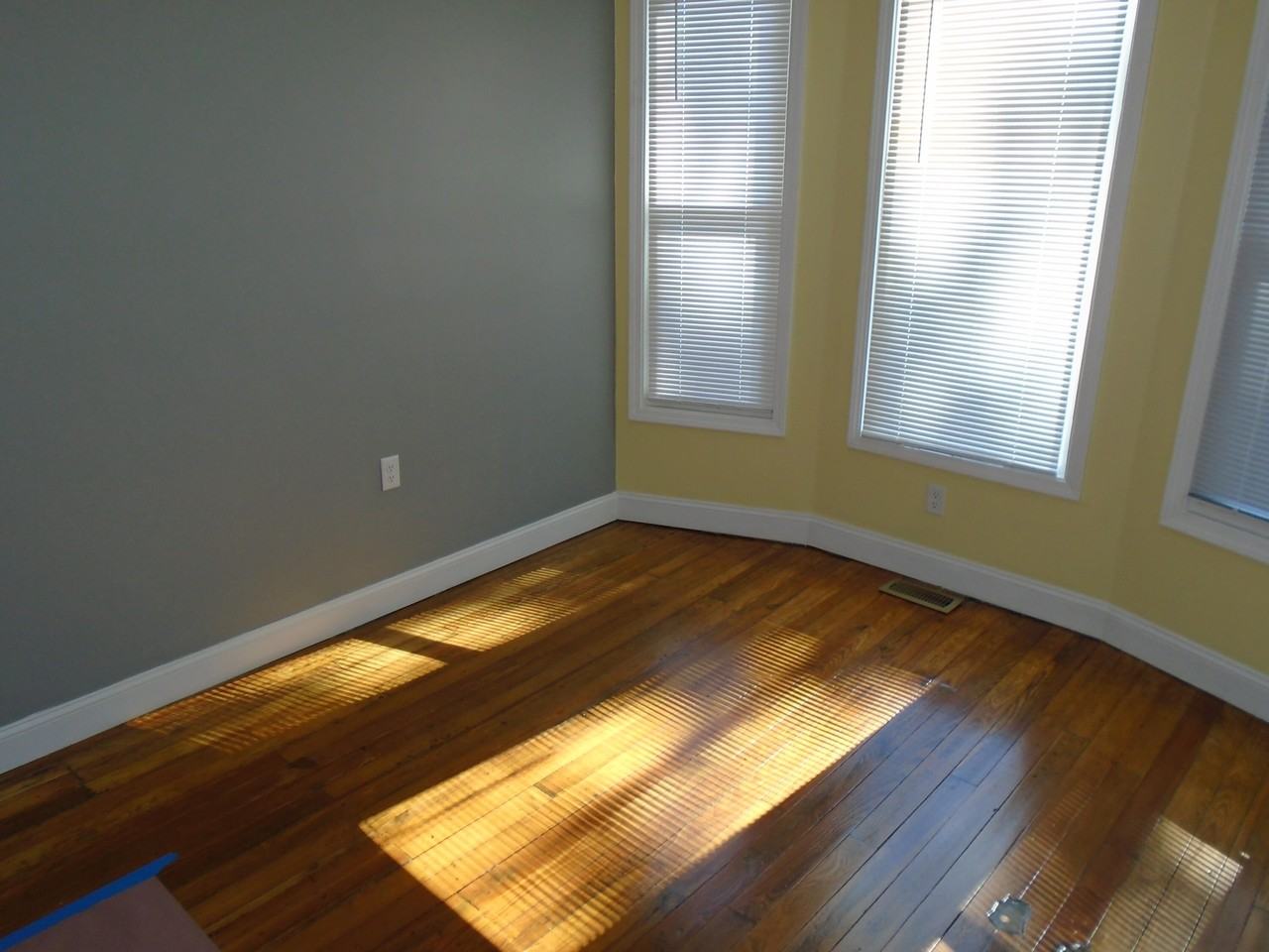 253 Custer St - Photo 5 of 18