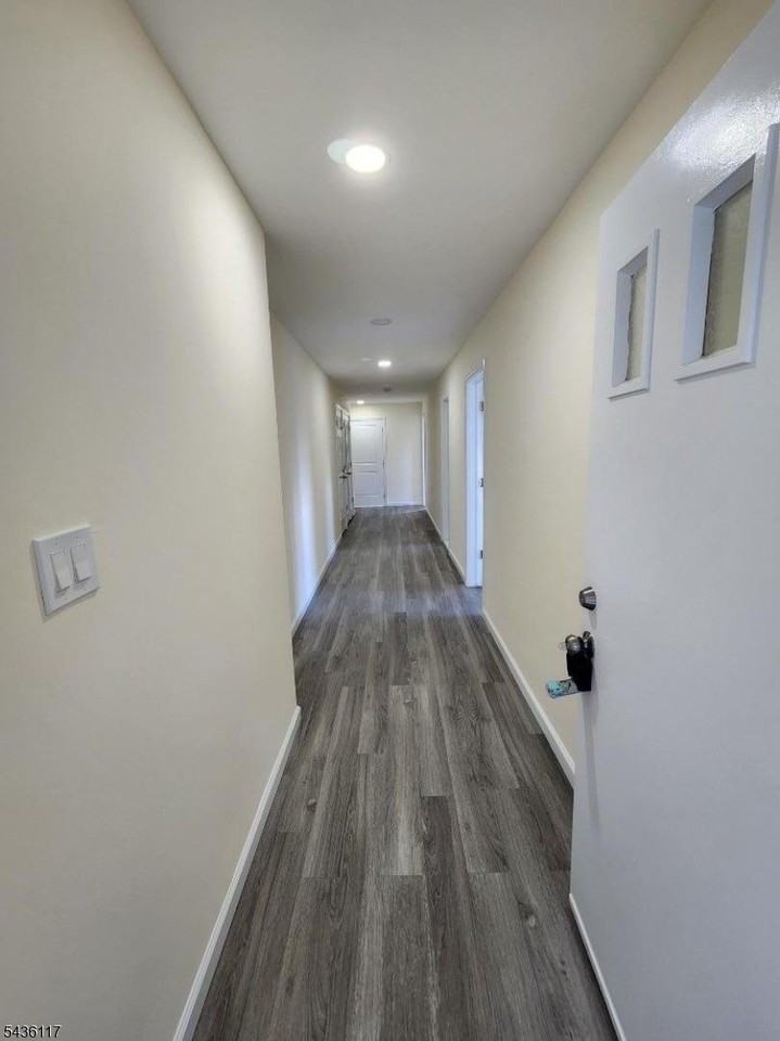 32 Edisonia Ter - Photo 3 of 15