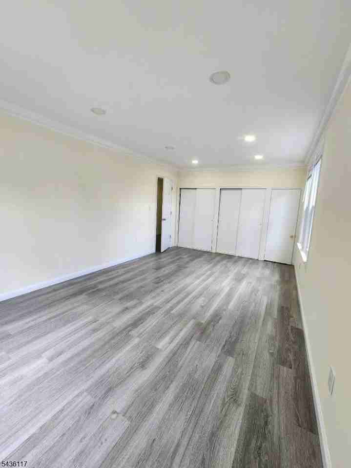 32 Edisonia Ter - Photo 4 of 15