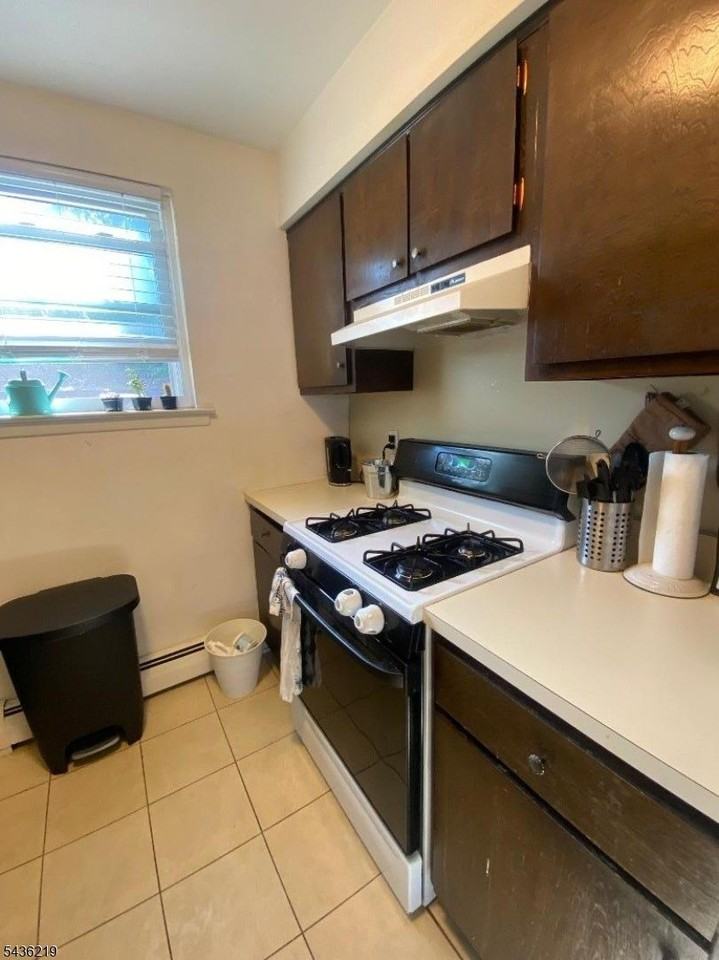 45 Wilfred St #9 - Photo 7 of 13