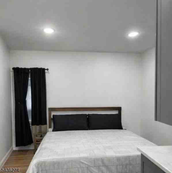 415 Bloomfield Ave #2 - Photo 5 of 15