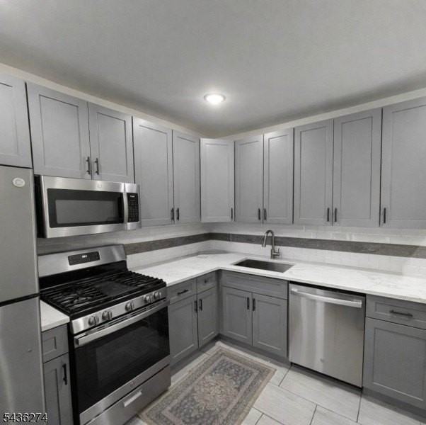 415 Bloomfield Ave #2 - Photo 7 of 15